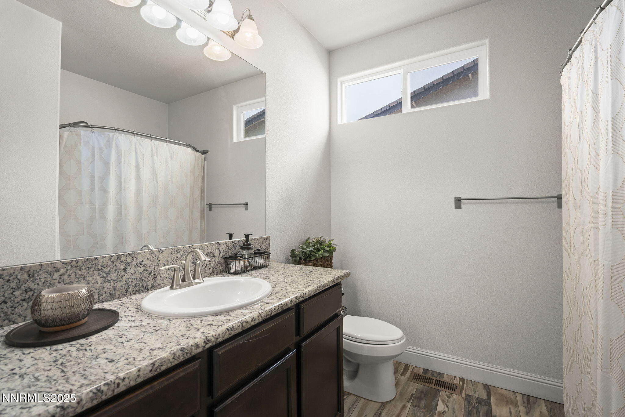 18573 Outpost Court Reno, NV 89508 - Photo 20 of 25 19-web-or-mls-_DSC1003
