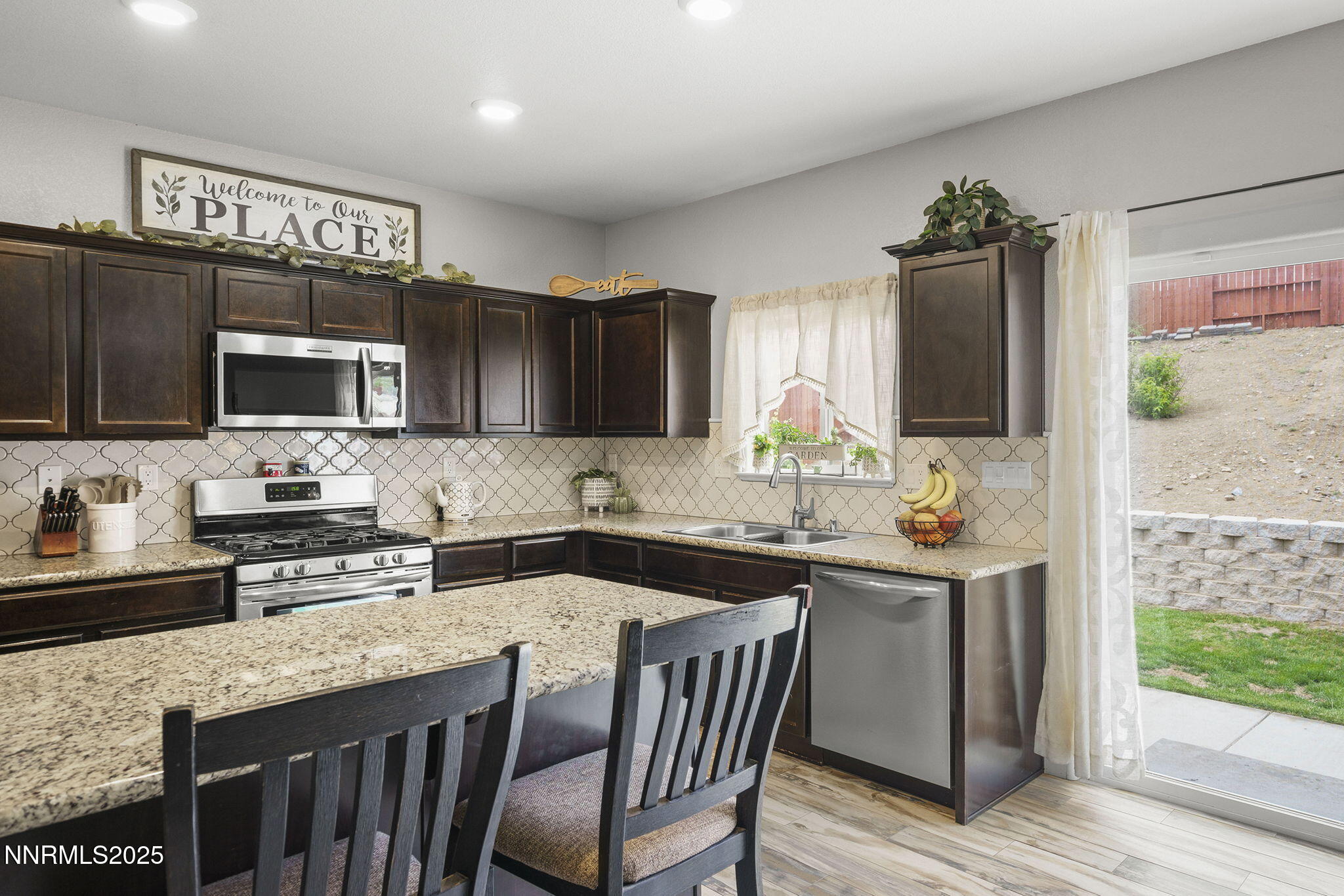 18573 Outpost Court Reno, NV 89508 - Photo 10 of 25 9-web-or-mls-_DSC0942