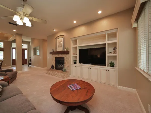 $945,000 | 1666 Renpoint Way, Folsom, CA 95630