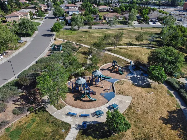 $945,000 | 1666 Renpoint Way, Folsom, CA 95630