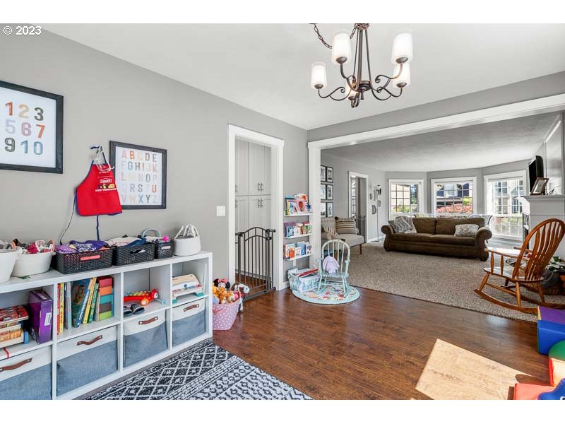 1296 Keystone Loop Northeast Keizer, OR 97303 - Photo 11 of 47 Gallery Image 11