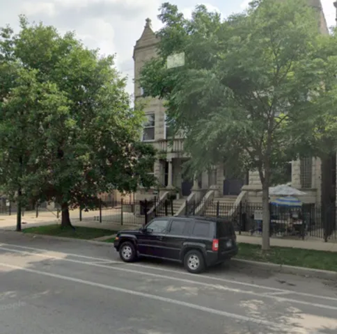 $1,795 | 1513 North California Avenue, Unit 3R, Chicago, IL 60622