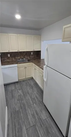 $1,900 | 10820 Southwest 200th Drive, Unit 220, Cutler Bay, FL 33157