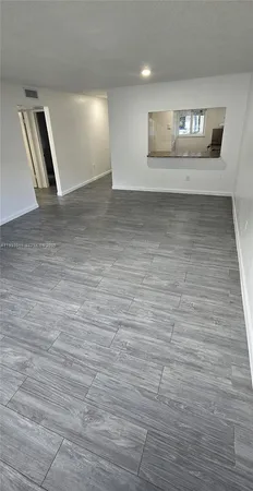 $1,900 | 10820 Southwest 200th Drive, Unit 412, Cutler Bay, FL 33157