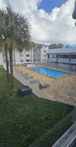 $1,900 | 10820 Southwest 200th Drive, Unit 220, Cutler Bay, FL 33157