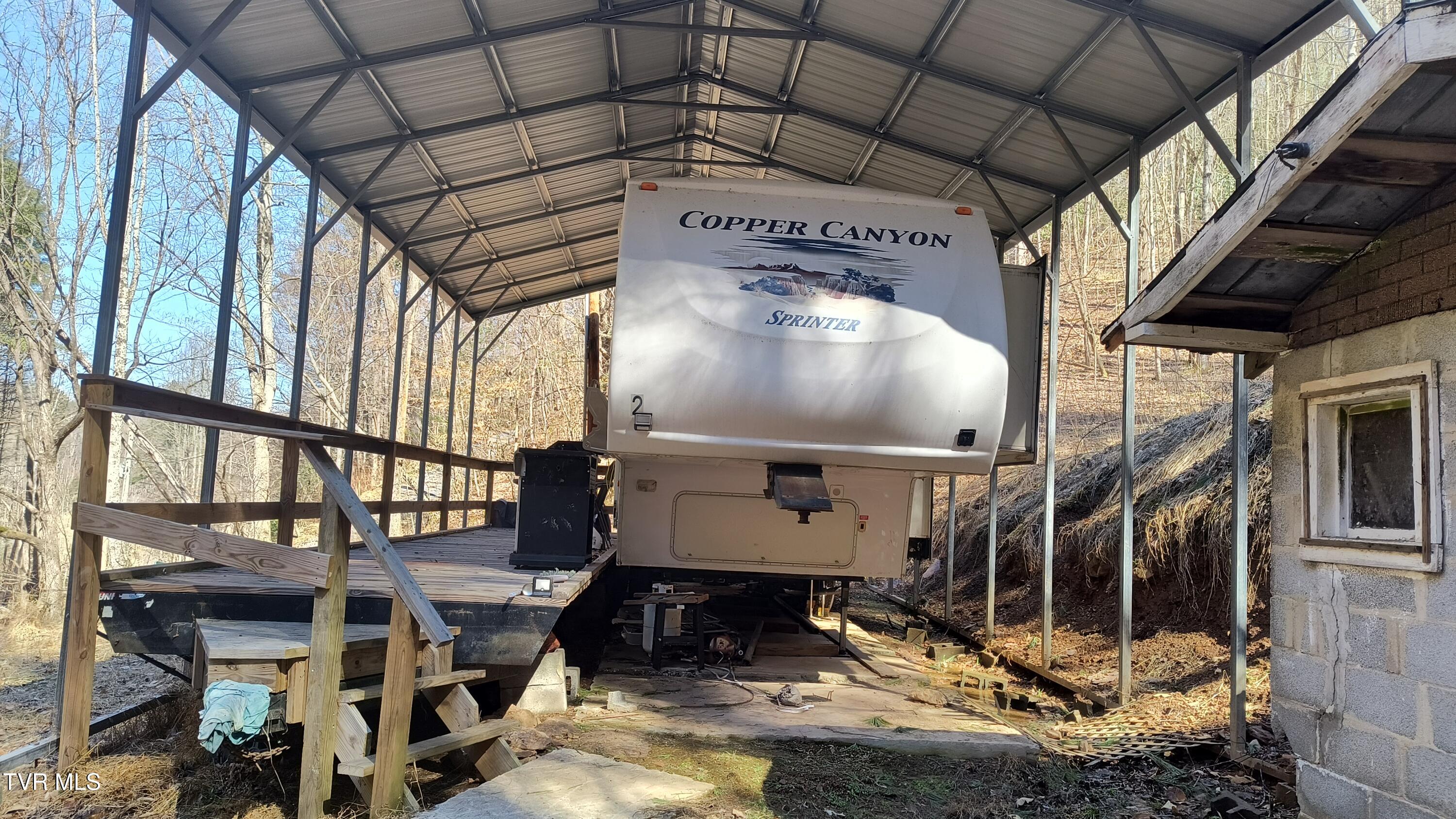 841 Green Road Butler, TN 37640 - Photo 16 of 55 IMG_20250225_124547025_HDR