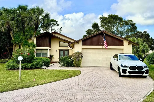 $5,000 | 5569 Glen Abbey Court | Boca Delray