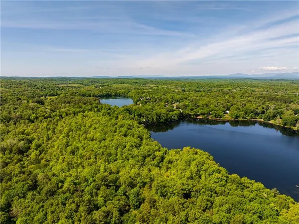 $1,900,000 | 15 Snyderville Road, Elizaville, NY 12523