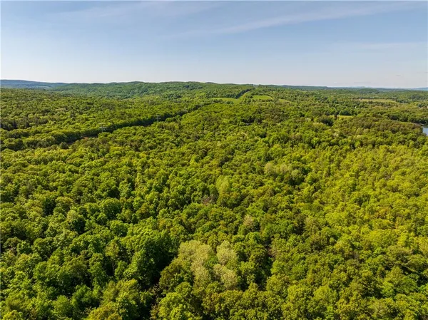 $1,900,000 | 15 Snyderville Road, Elizaville, NY 12523