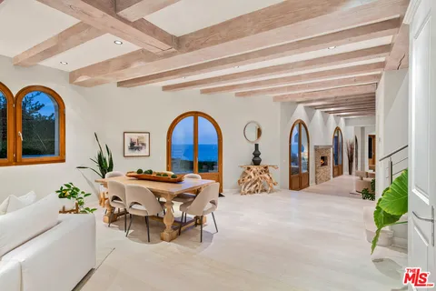 $11,450,000 | 32804 Pacific Coast Highway, Malibu, CA 90265