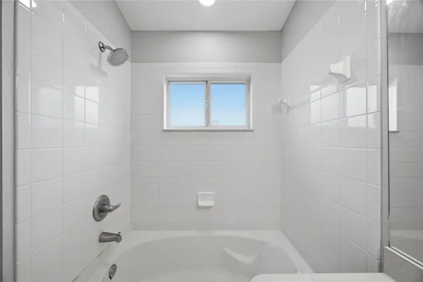 $2,100 | 6407 Barksdale Way, Riverview, FL 33578