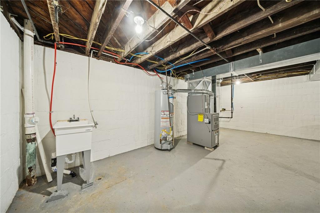 559 Hamil Road Verona, PA 15147 - Photo 20 of 23 Gallery Image 20
