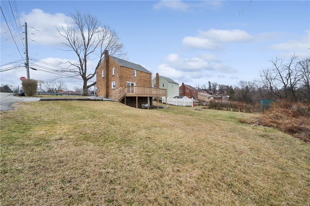 559 Hamil Road Verona, PA 15147 - Photo 3 of 23 Gallery Image 3