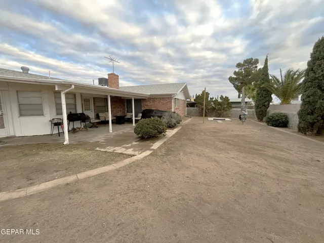 $288,500 | 10624 Riverwood Drive, El Paso, TX 79935