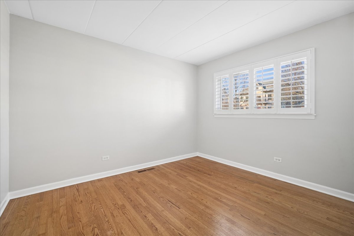 319 Vine Avenue, Unit A Park Ridge, IL 60068 - Photo 13 of 15