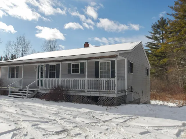$189,950 | 824 Ridge Road, Windsor, ME 04363