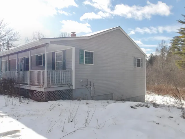$189,950 | 824 Ridge Road, Windsor, ME 04363