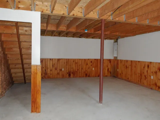 $189,950 | 824 Ridge Road, Windsor, ME 04363