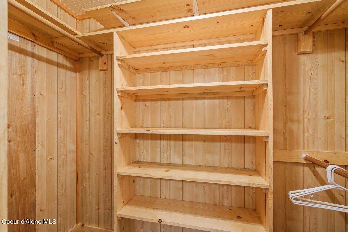27453 North Ramsey Road Athol, ID 83801 - Photo 28 of 53 Primary closet (1)