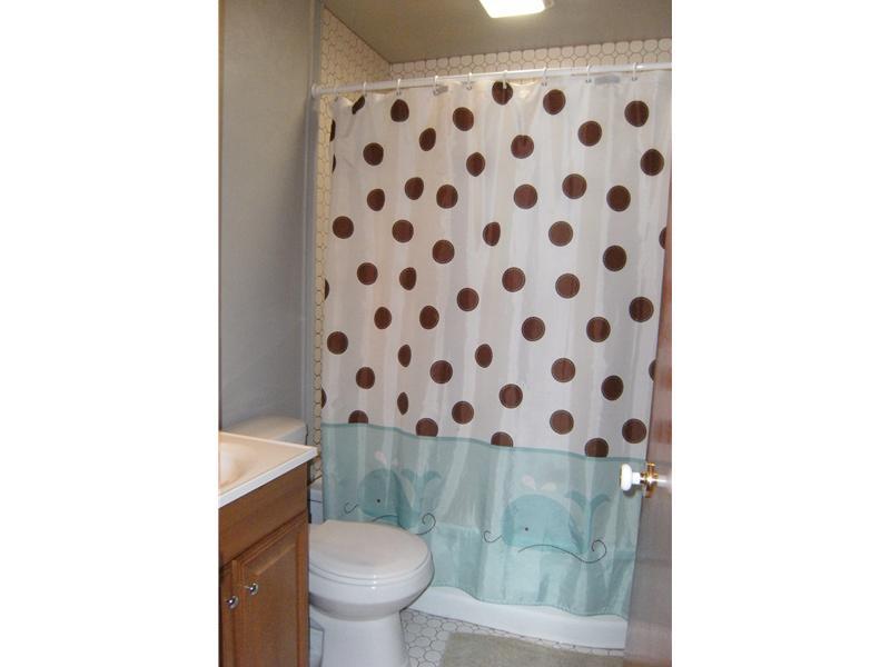 1057 Connor Road Castle Shannon, PA 15234 - Photo 10 of 15 Full Bath.