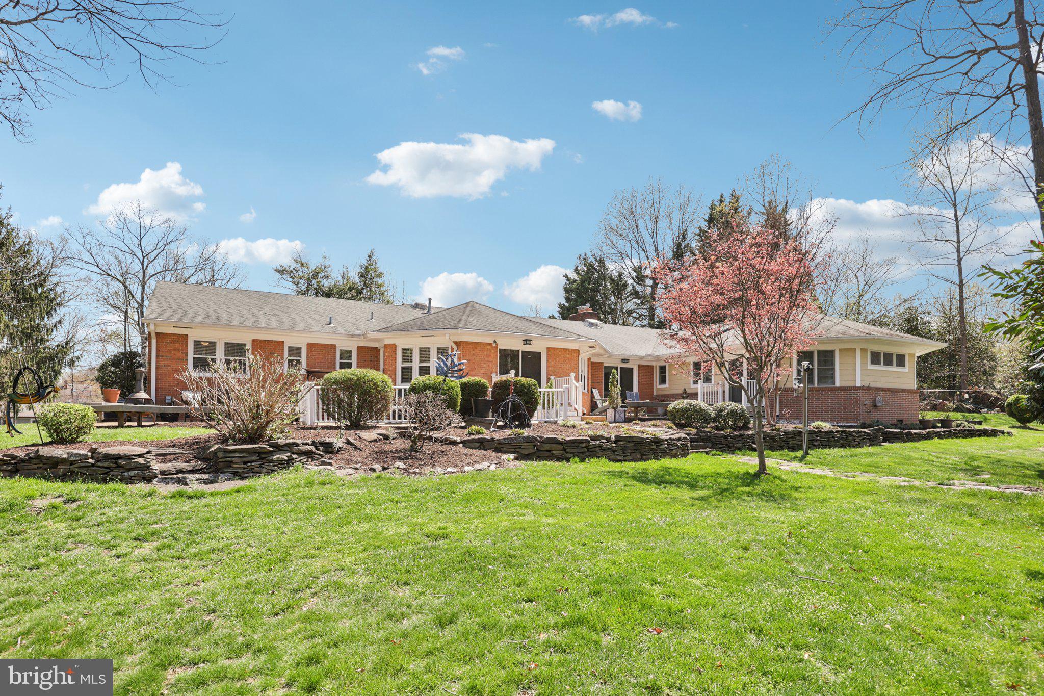 3704 Pleasant Ridge Road Annandale, VA 22003 - Photo 2 of 75