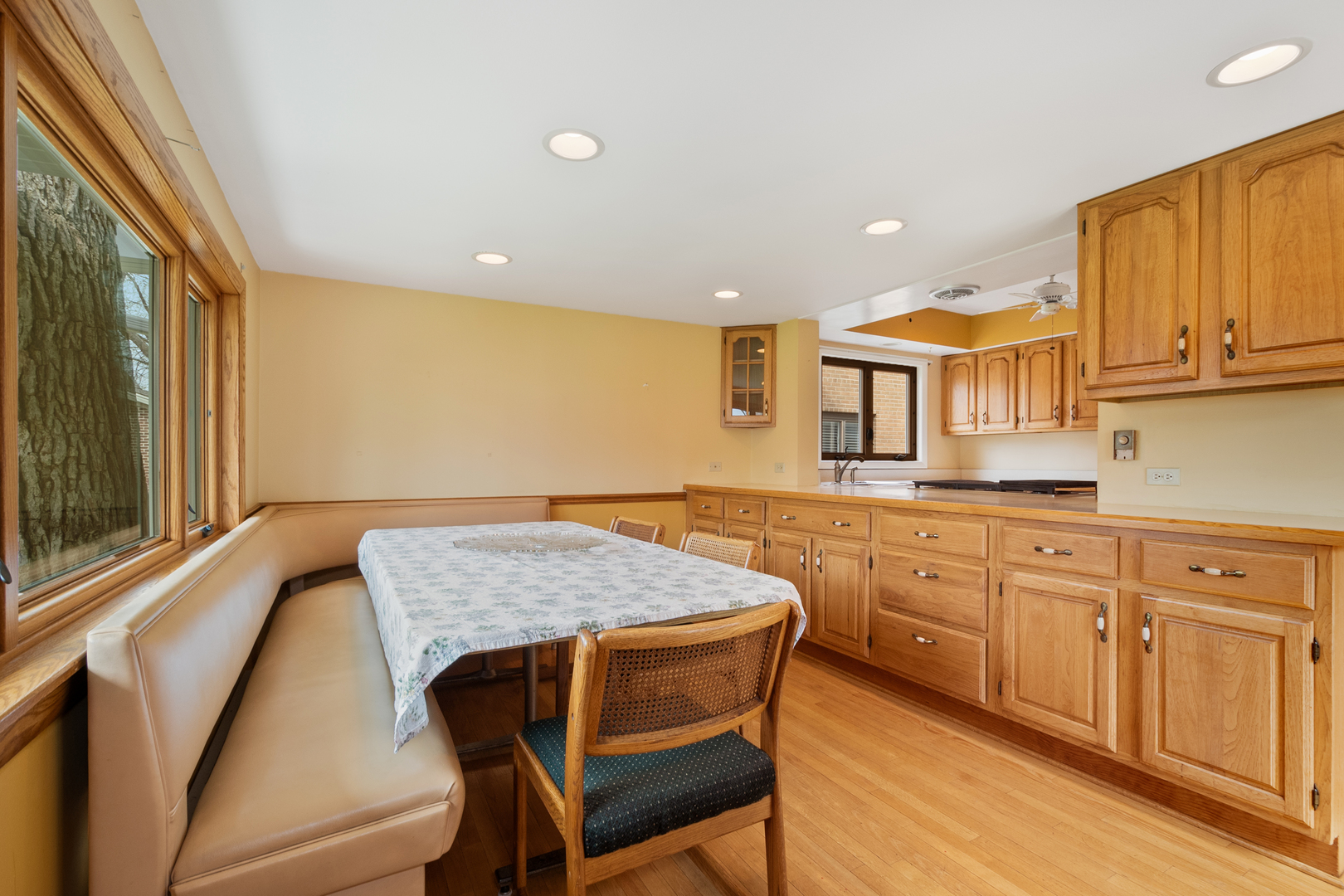 1104 South Aldine Avenue Park Ridge, IL 60068 - Photo 14 of 35