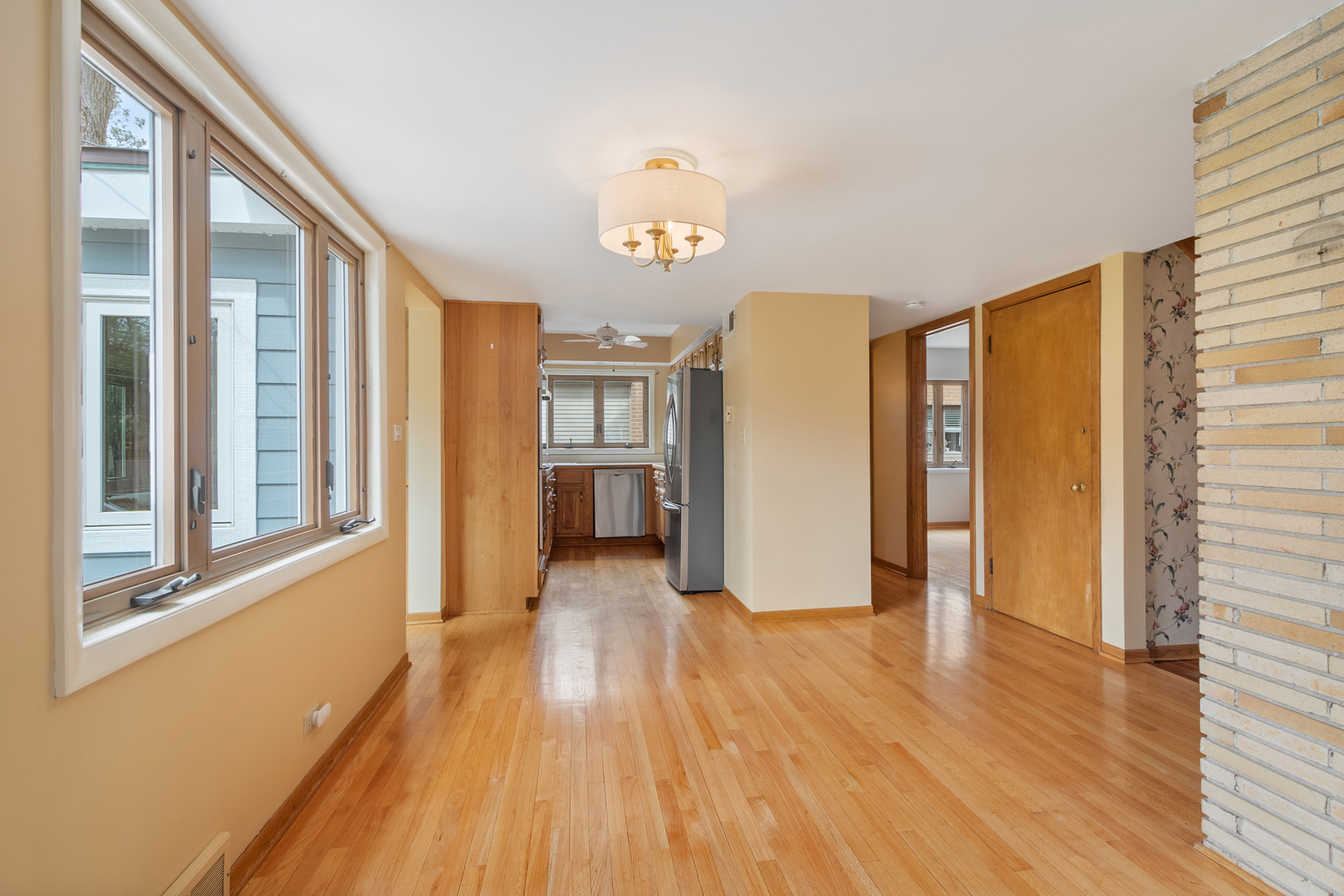 1104 South Aldine Avenue Park Ridge, IL 60068 - Photo 7 of 35