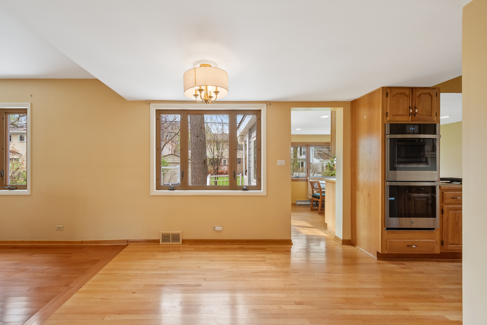 1104 South Aldine Avenue Park Ridge, IL 60068 - Photo 8 of 35