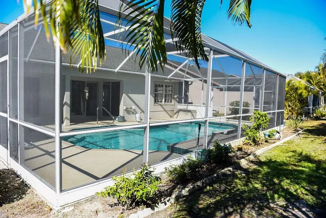 $359,900 | 4819 West Raintree, Bradenton, FL 34203