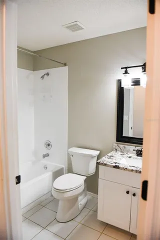 $359,900 | 4819 West Raintree, Bradenton, FL 34203