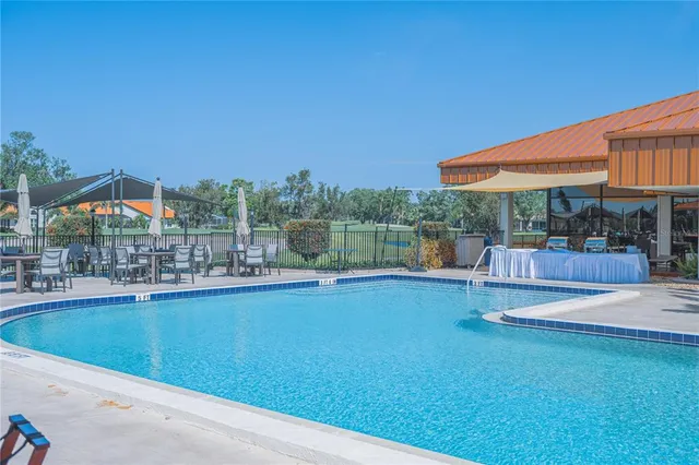 $359,900 | 4819 West Raintree, Bradenton, FL 34203