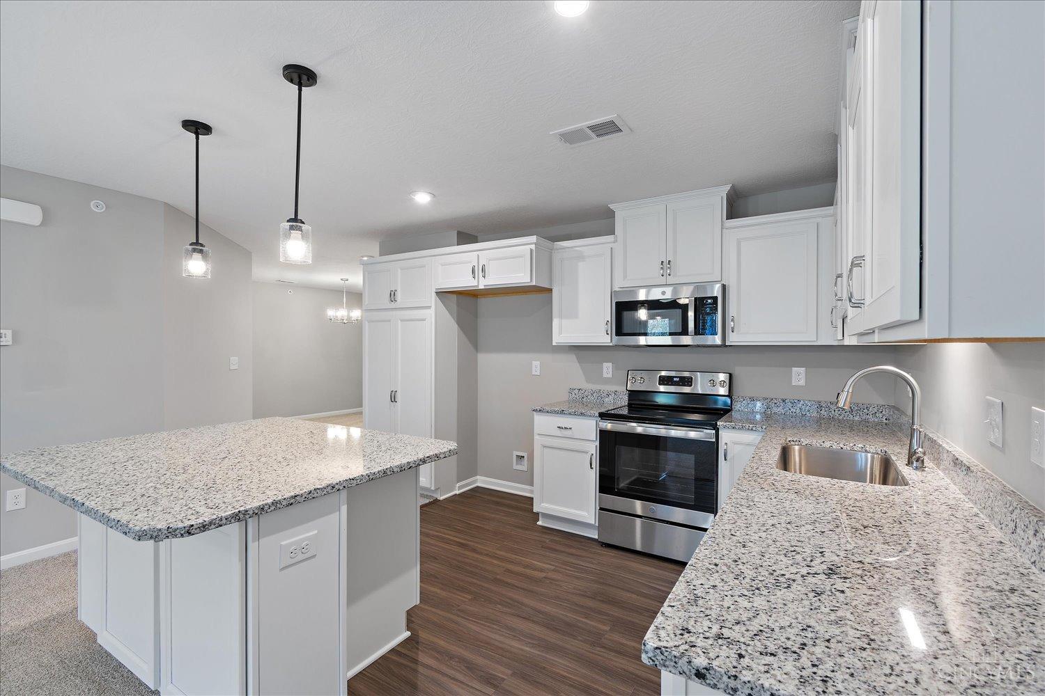 677 Tradition Ridge, Unit 77103 Cincinnati, OH 45245 - Photo 7 of 28 Gallery Image 7