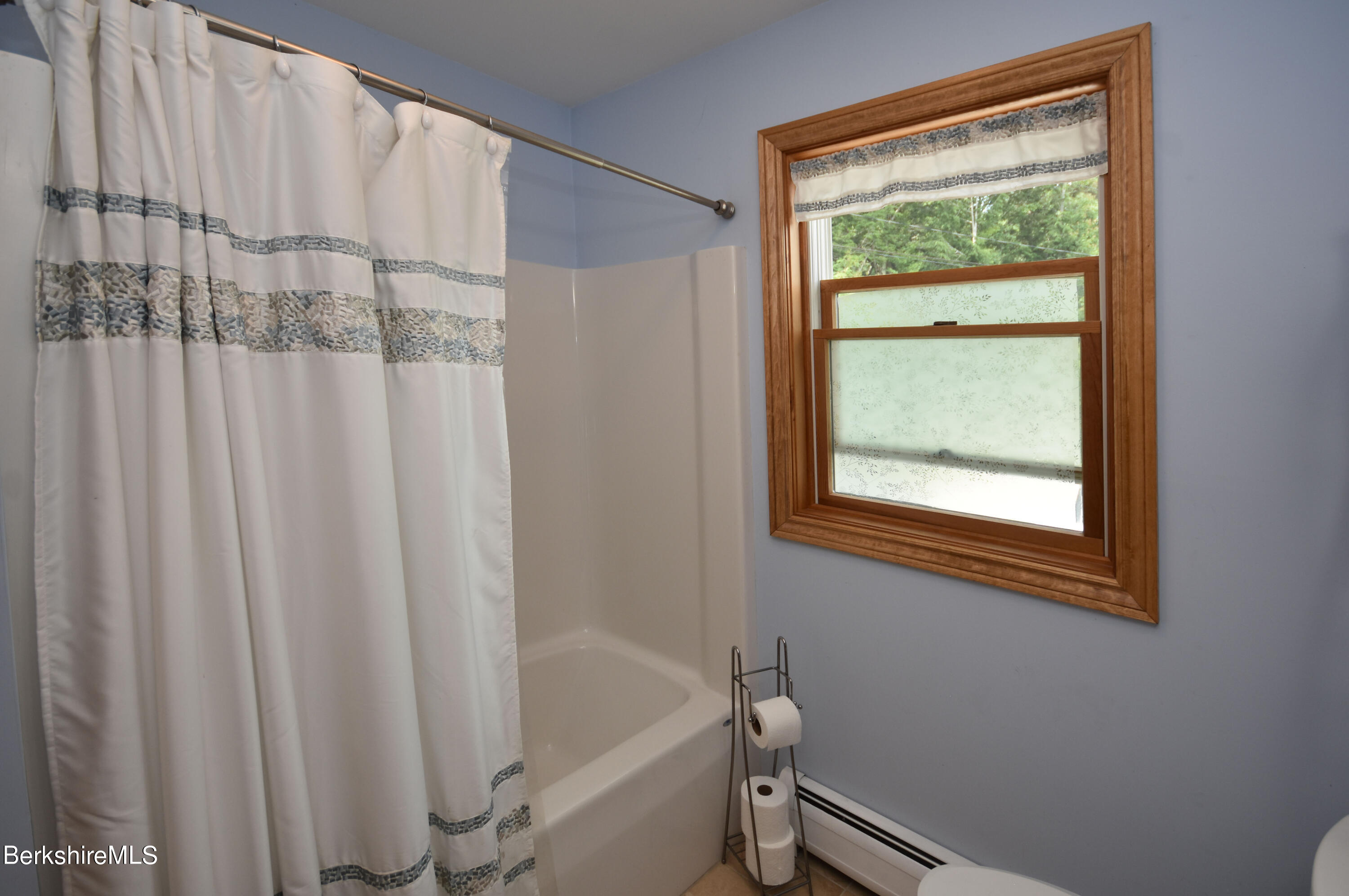 153 Shore Road Hinsdale, MA 01235 - Photo 23 of 55 Full Bath