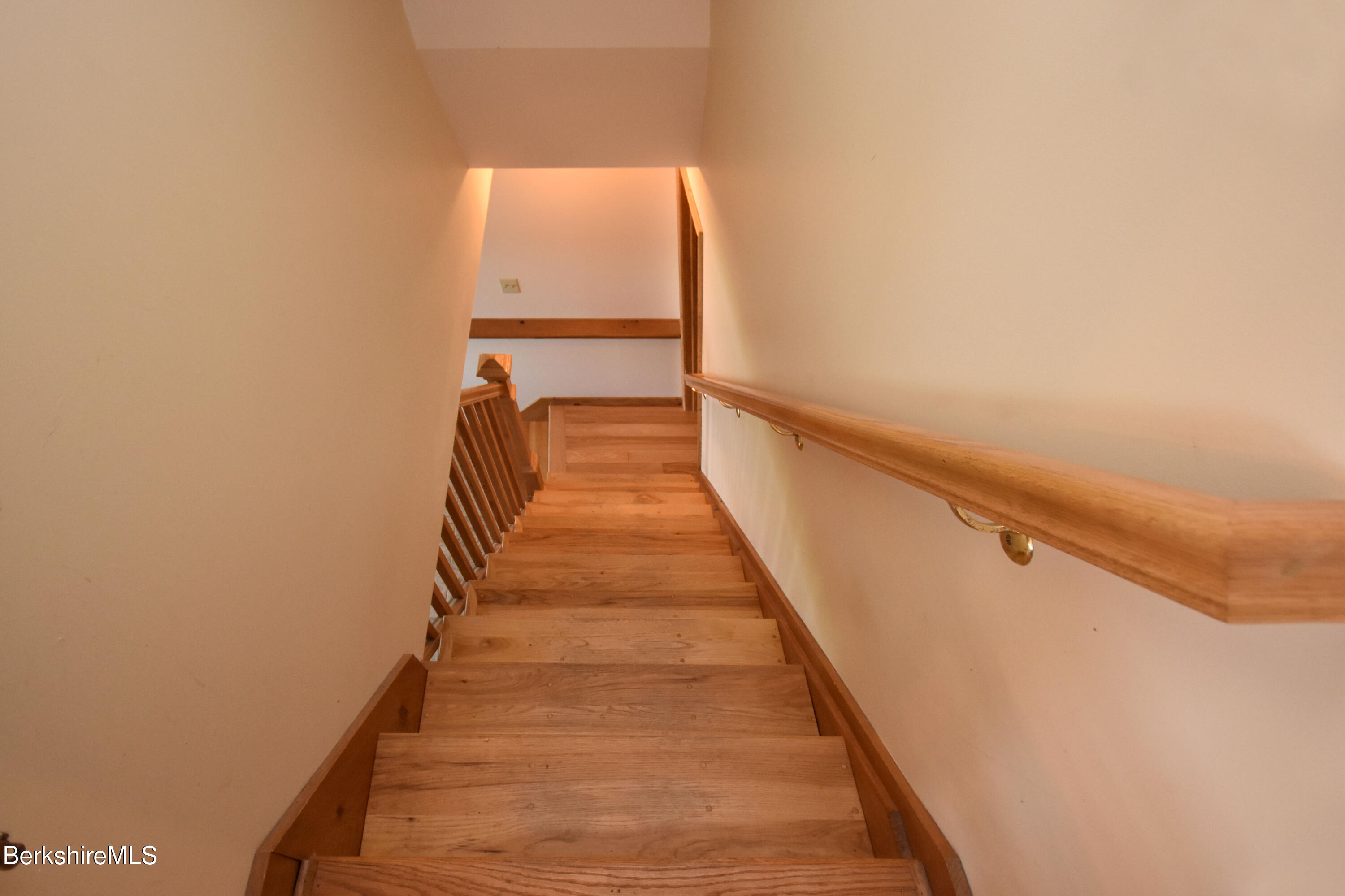 153 Shore Road Hinsdale, MA 01235 - Photo 38 of 55 Stairs