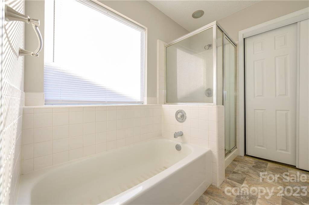 9814 Dunfries Road Matthews, NC 28105 - Photo 23 of 26 Gallery Image 23