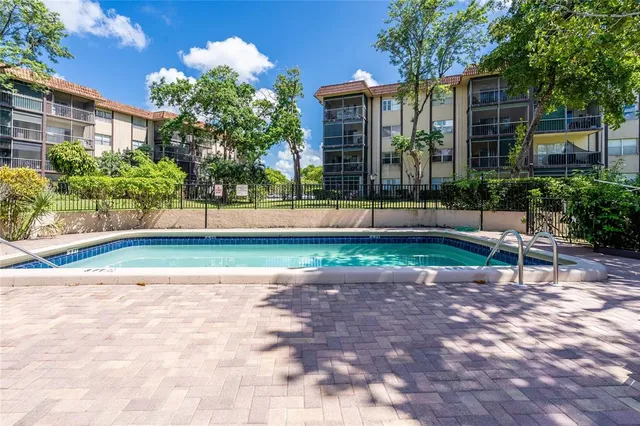 a view of a trees in a park