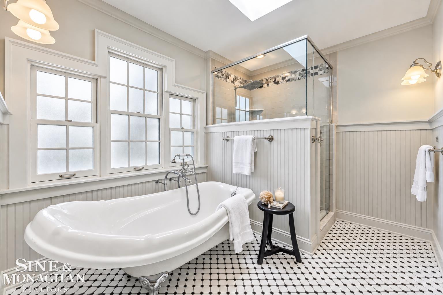 278 Moran Road Grosse Pointe Farms, MI 48236 - Photo 13 of 29 Gallery Image 13