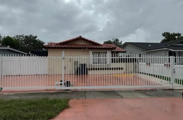 $3,700 | 19314 Southwest 121st Court, Miami, FL 33177