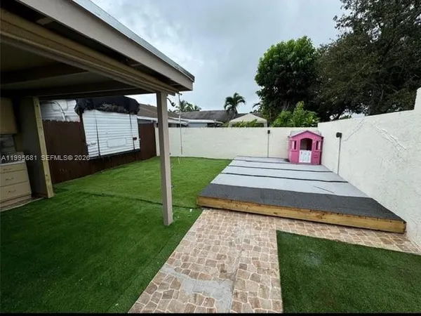 $3,700 | 19314 Southwest 121st Court, Miami, FL 33177