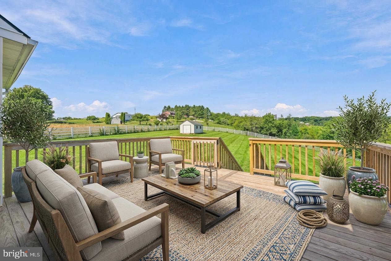 3857 Tie Road Slatington, PA 18080 - Photo 36 of 47 Virtually Staged Deck