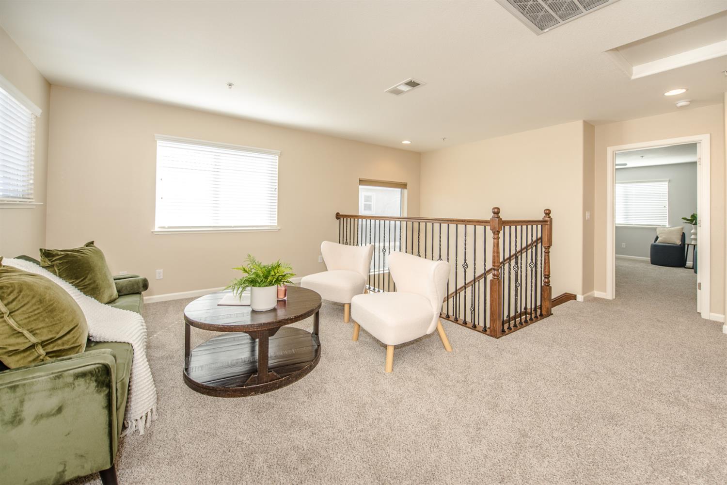 1701 Sandypoint Road West Sacramento, CA 95691 - Photo 23 of 41 a living room with furniture