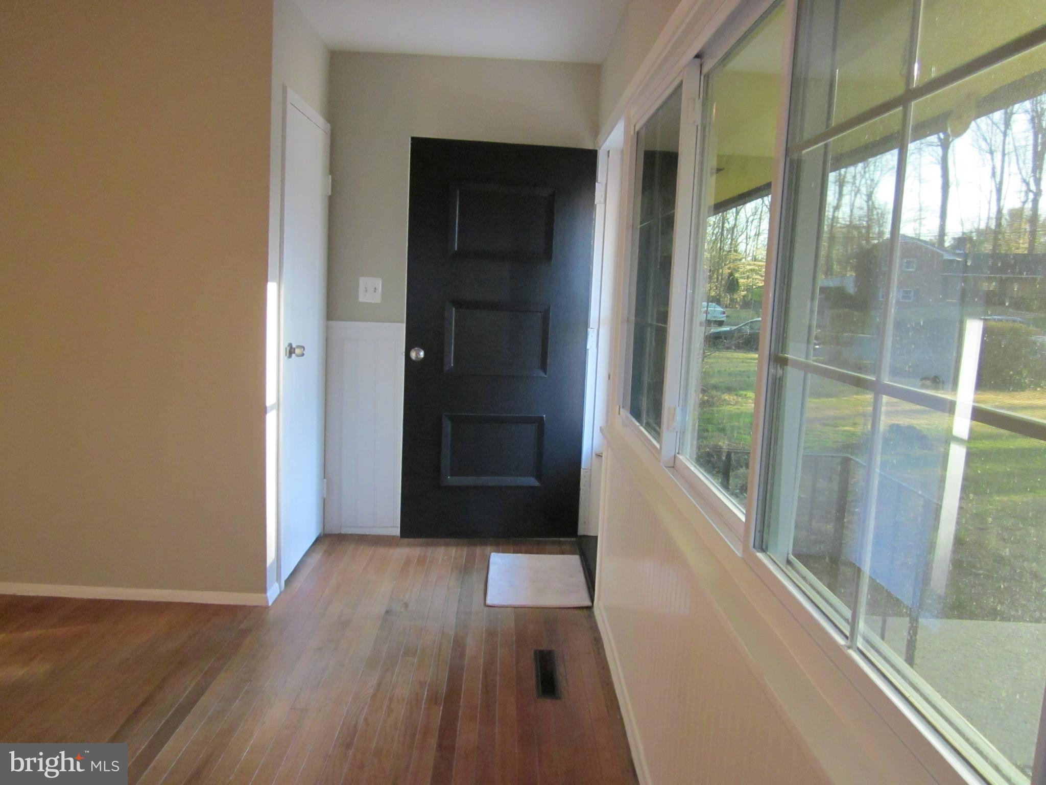 7006 Catlett Street Springfield, VA 22151 - Photo 4 of 30 View