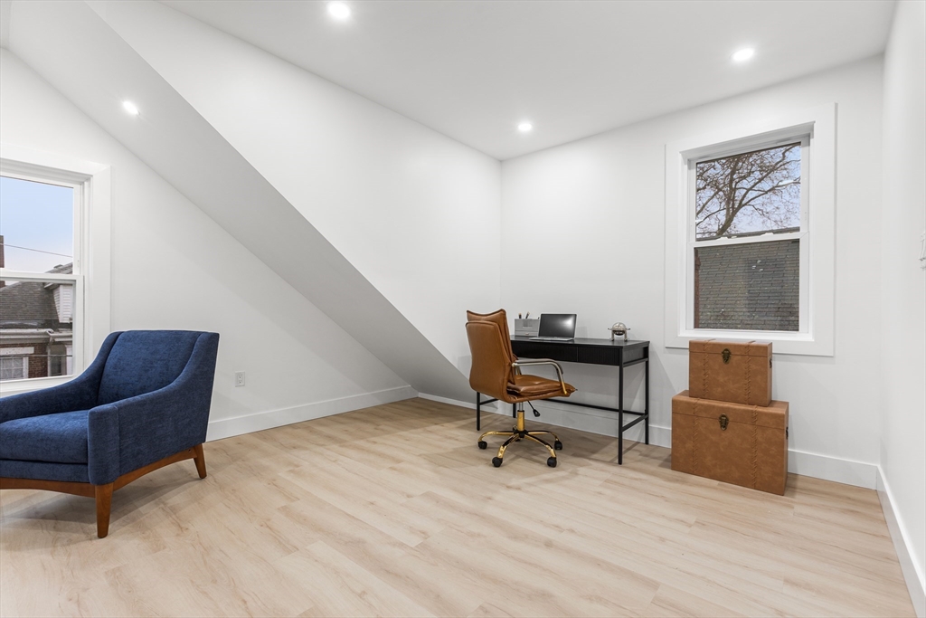 22 Prescott Street, Unit 2 Salem, MA 01970 - Photo 23 of 33