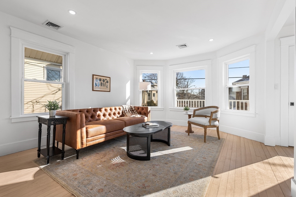 22 Prescott Street, Unit 2 Salem, MA 01970 - Photo 8 of 32