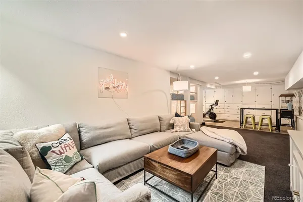 $7,800 | 340 Dahlia Street, Denver, CO 80220