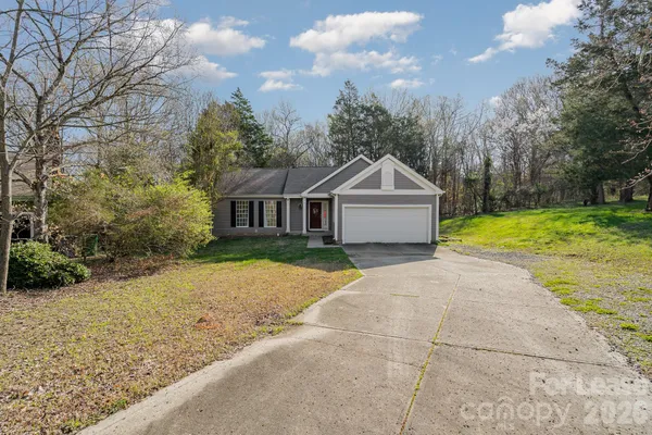 $1,995 | 11100 Deerpath Court, Charlotte, NC 28262