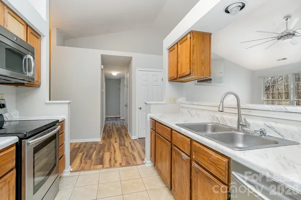 $1,995 | 11100 Deerpath Court, Charlotte, NC 28262