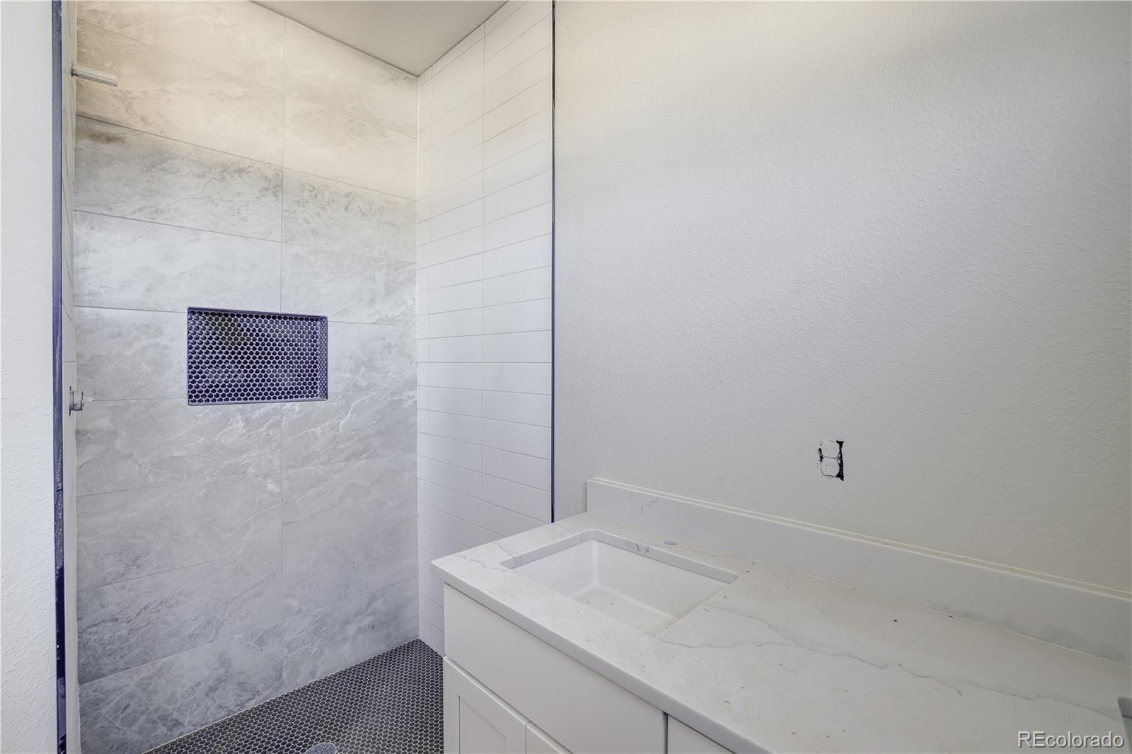 625 Inca Street, Unit 4 Denver, CO 80204 - Photo 6 of 32 Gallery Image 6