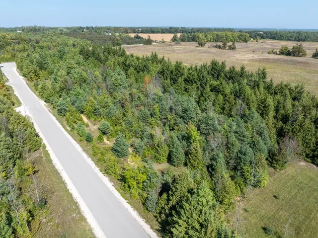 $285,000 | Wildwood Court, Ellison Bay, WI 54210