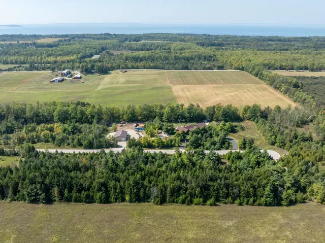 $285,000 | Wildwood Court, Ellison Bay, WI 54210